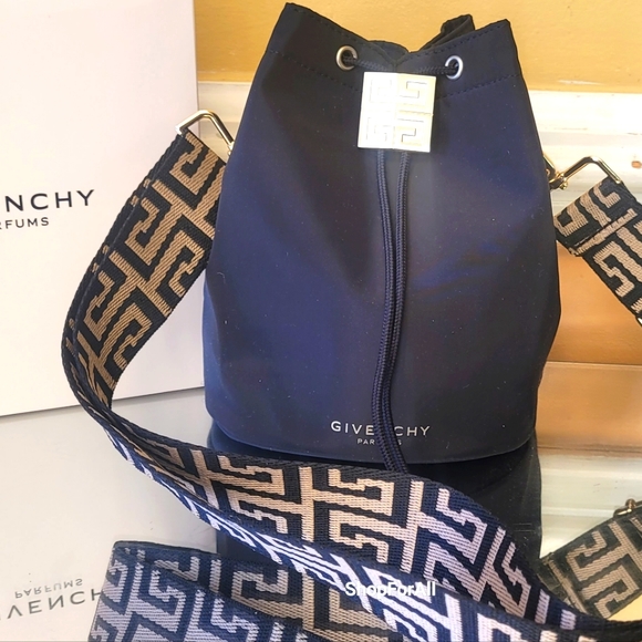 Givenchy Handbags - Givenchy